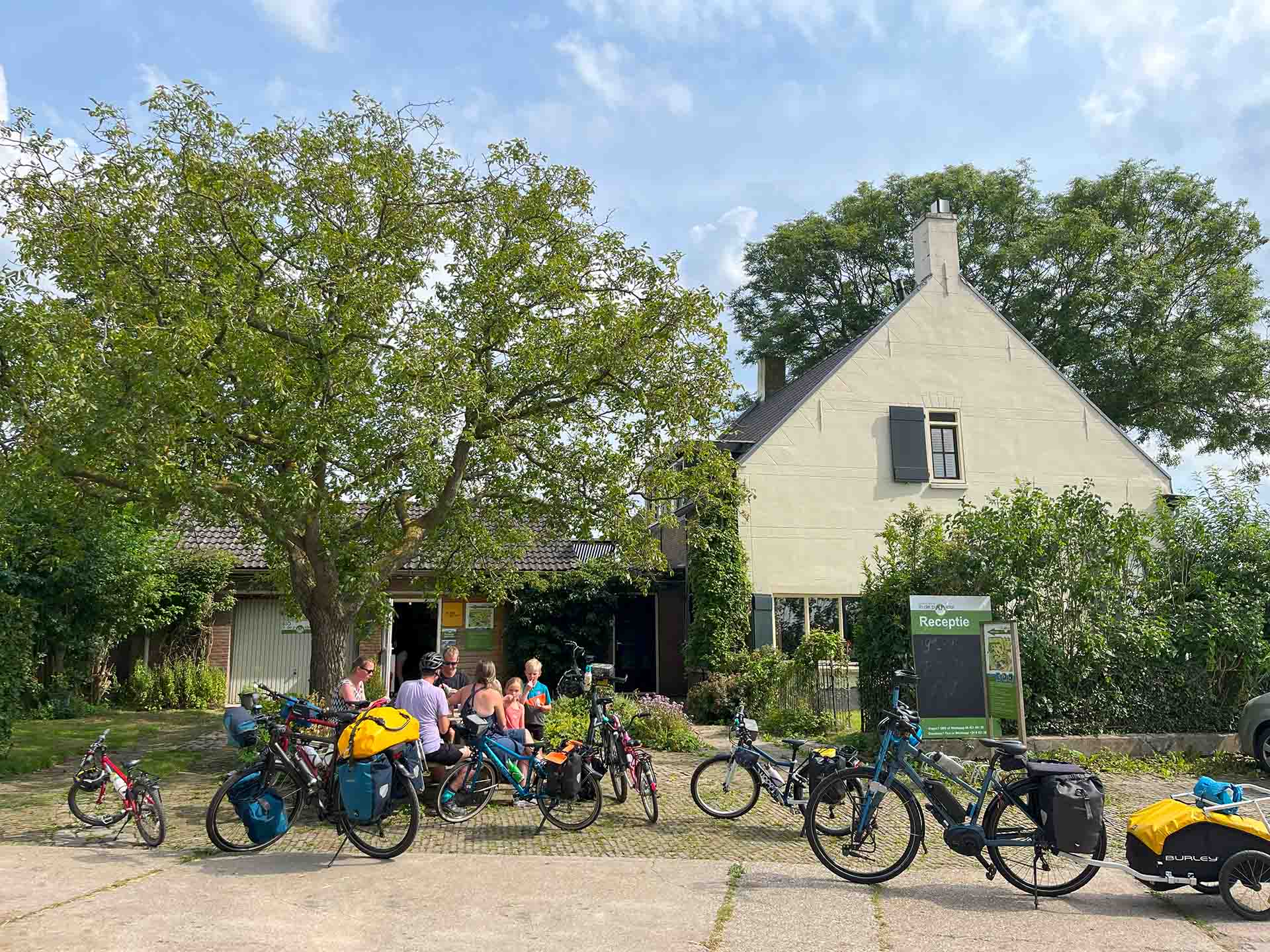 Ontvangst en een ijsje Groene Camping in de Polder